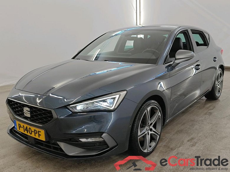 SEAT Leon 1.5 eTSI FR Business Intense DSG 5d