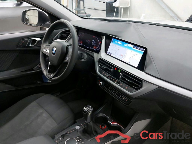 BMW - BMW 1 HATCH 116d 116PK Business Edition Pack Innovation With Head Up & Driving Assistant & Light Pack & Parking Assistant #3
