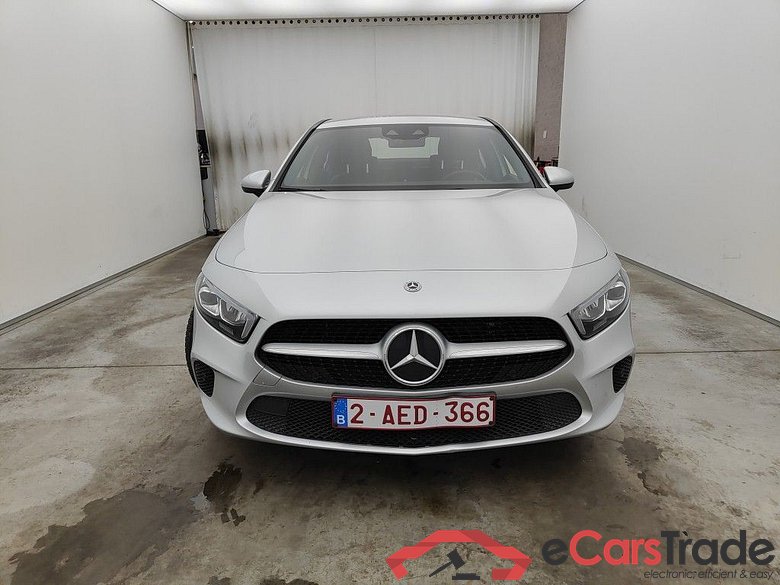 Mercedes-Benz A-Klasse Limousine A 250e Business Solution 4d #5