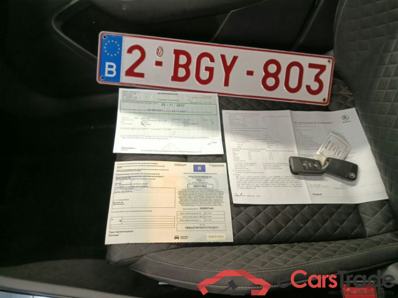 Skoda Superb 2.0 CRTDI 90kW DSG7 Clever 5d #4
