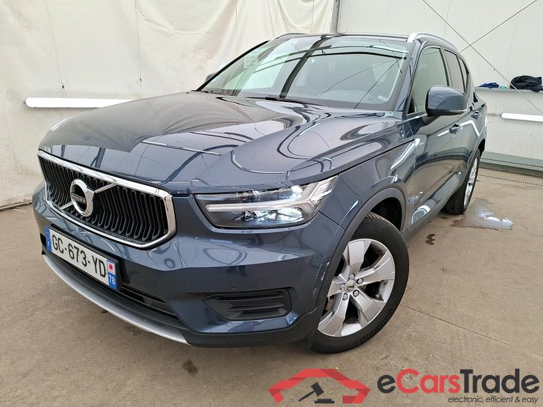 VOLVO XC40 / 2017 / 5P / SUV B4 AWD 197 Geartro 8 Momentum Business