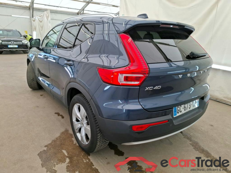 VOLVO XC40 / 2017 / 5P / SUV B4 AWD 197 Geartro 8 Momentum Business #2