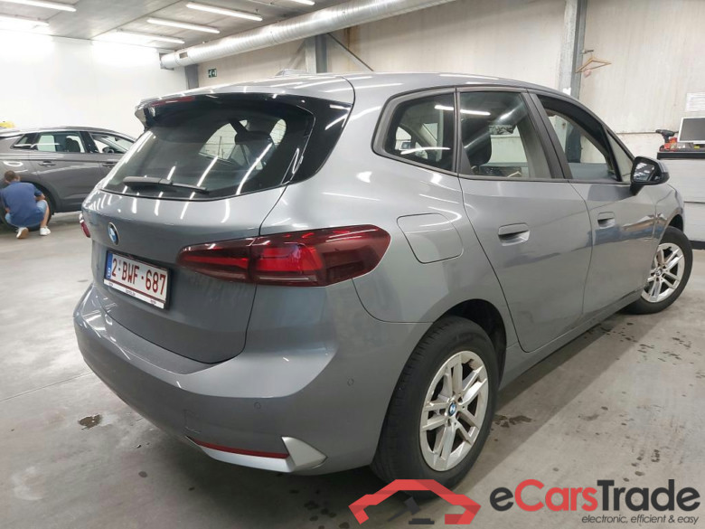 BMW - BMW 2 ACTIVE TOURER 218dA 136PK With Climatic & Navigation & Heated Seats & Park Sensors Front & Rear #2