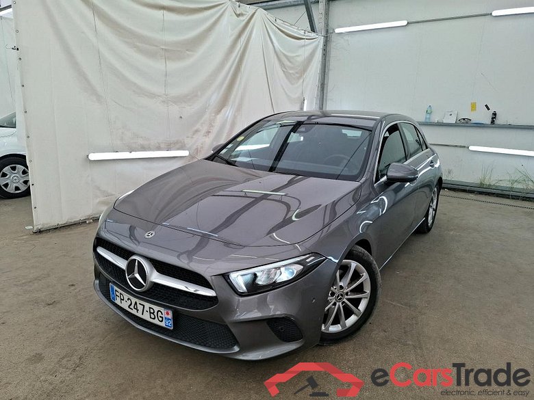 MERCEDES-BENZ Classe A Compact / 2018 / 5P / Berline A 180 d Progressive Line