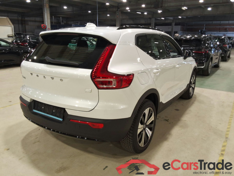 VOLVO XC40 1.5 T4 PHEV ULTIMATE DARK DESIGN DCT #4