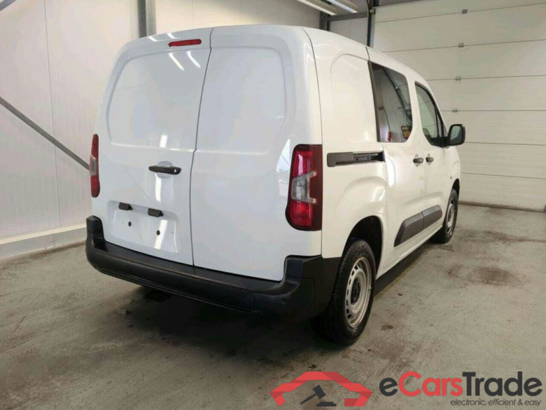 PEUGEOT Partner 1.2 PT. Premium #2