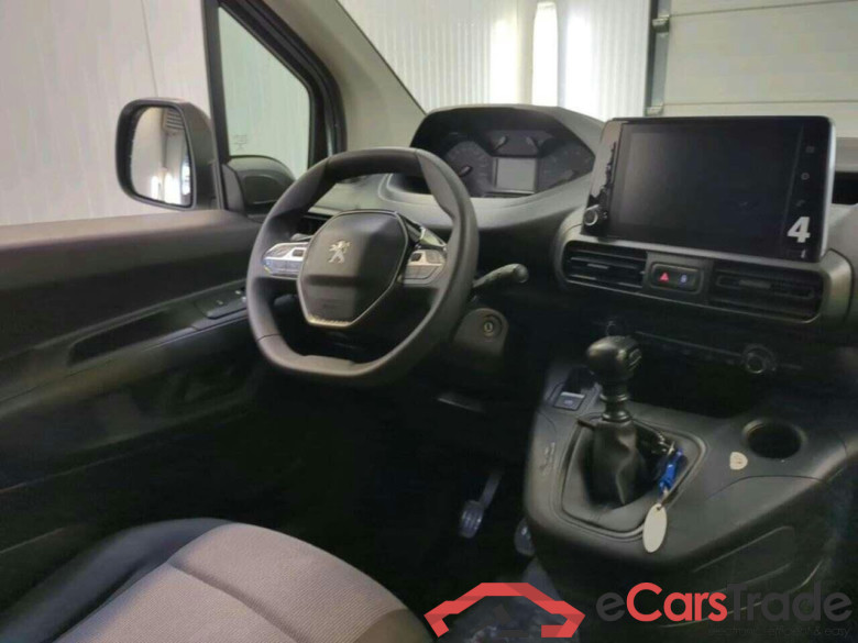 PEUGEOT Partner 1.2 PT. Premium #3