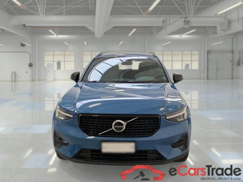 VOLVO XC40 / 2021 / 5P / SUV B3 AUTOMATICO PLUS DARK #6