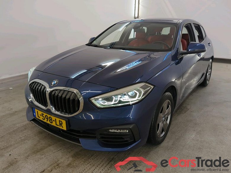 BMW 1 Serie 118iA  High Executive 5d