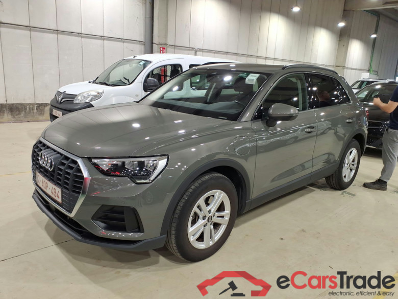 AUDI Q3 1.4 45 TFSI E S TRONIC #1