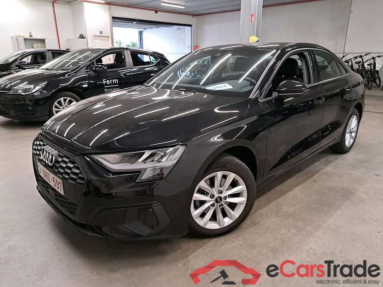 AUDI - AUD A3 BERLINE 30 TDi 116PK Attraction Pack Business & Rear Park Sensors