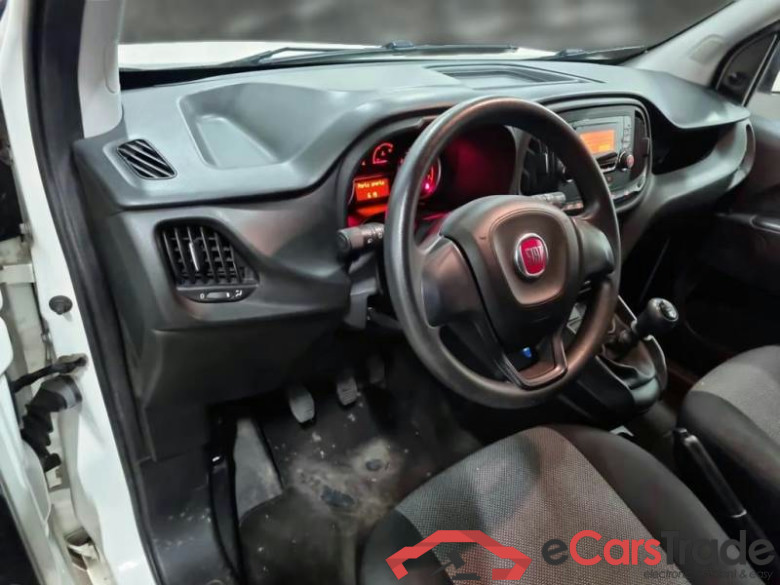 FIAT DOBLÒ CARGO / 2014 / 4P / VETT. FURGONATA CH1 BUSINESS 1.6 MJET 90CV E6D-F SeS #3