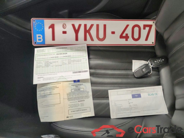 Peugeot 3008 1.5 BlueHDi 96kW S&S EAT8 Allure 5d #4