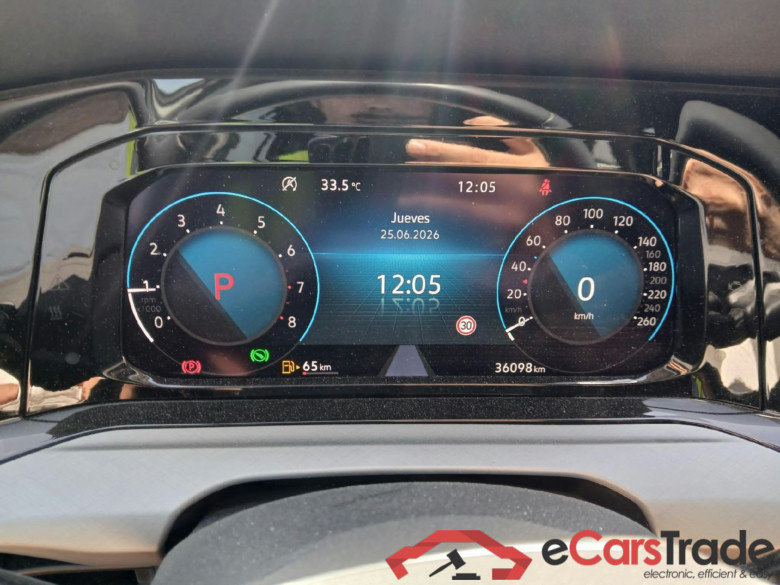 VOLKSWAGEN Golf / 2020 / 5P / familiar Life 1.0 eTSI 81kW (110CV) DSG Variant #4