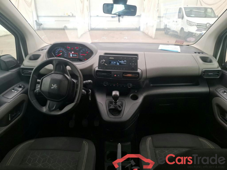 Rifter Active L1 1.2 PureTech 110 CV #5