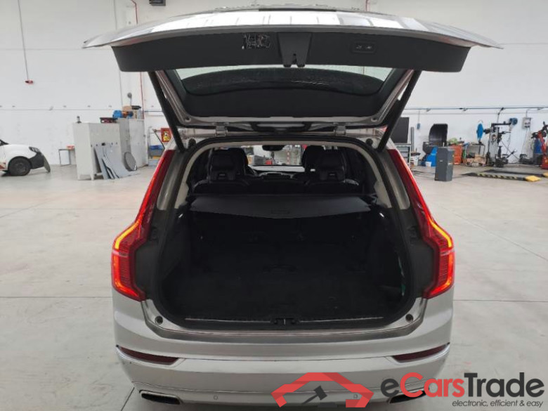 VOLVO XC90 / 2014 / 5P / SUV B5 D AWD GEARTRONIC 7P MOMENTUM PRO #5