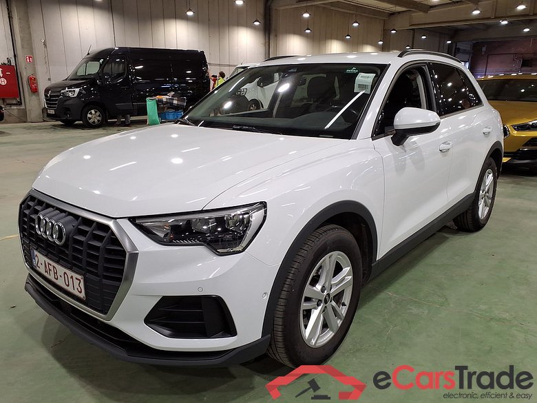 AUDI Q3 2.0 35 TDI S TRONIC BUSINESS EDITION