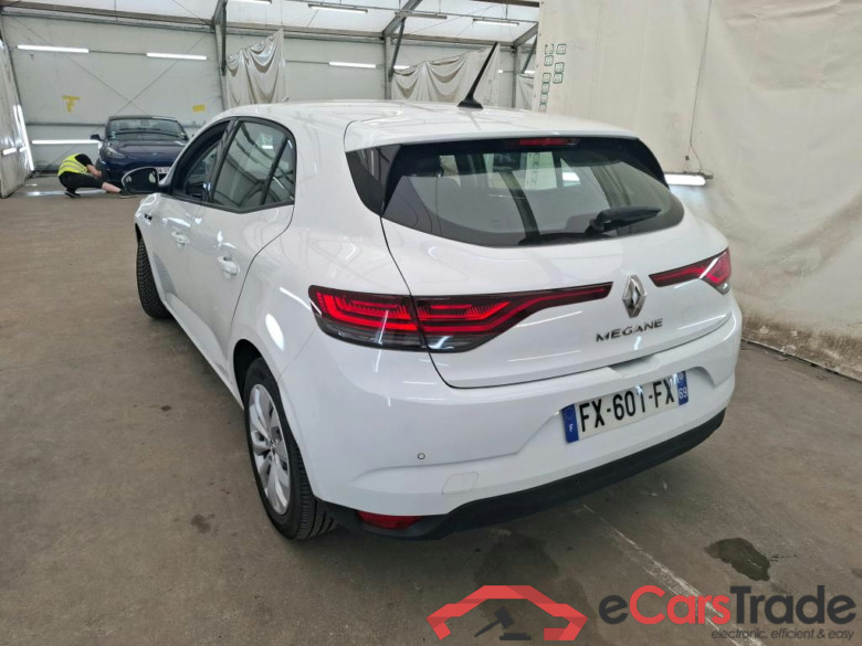 Megane IV Berline 5pt. Société Air Nav 1.5 dCi 90CV BVM6 E6 #2