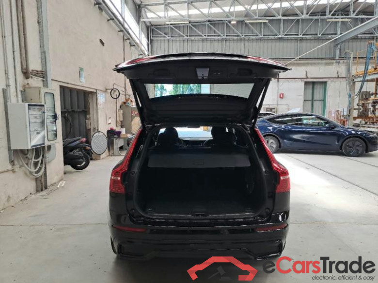 VOLVO XC60 / 2021 / 5P / SUV B4 D AUTOMATICO PLUS DARK #5