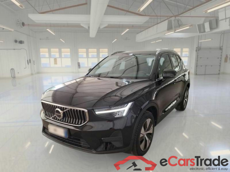 VOLVO XC40 / 2021 / 5P / SUV T4 RECHARGE PLUG-IN AUTO ESSENTIAL