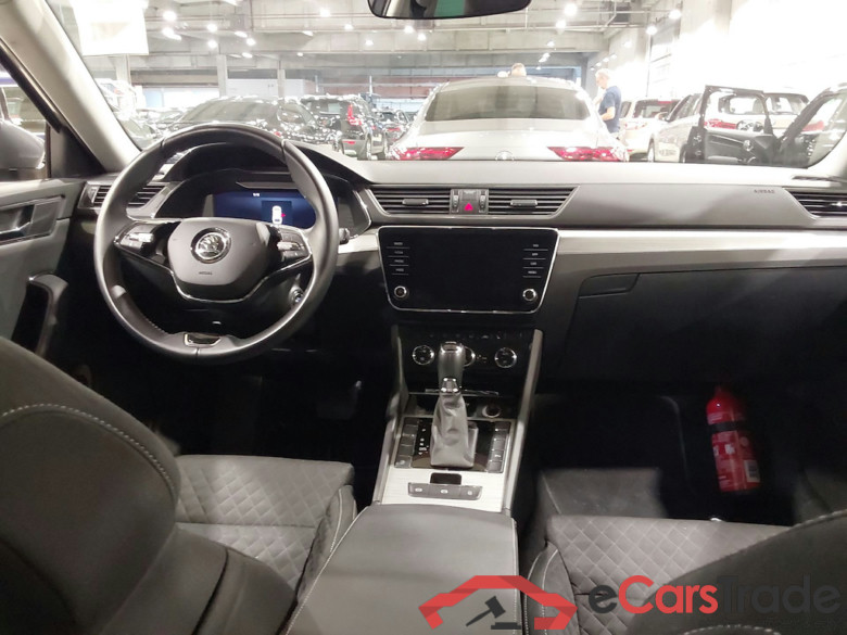 SKODA SUPERB COMBI 2.0 CRTDI 110KW DSG7 CLEVER #6