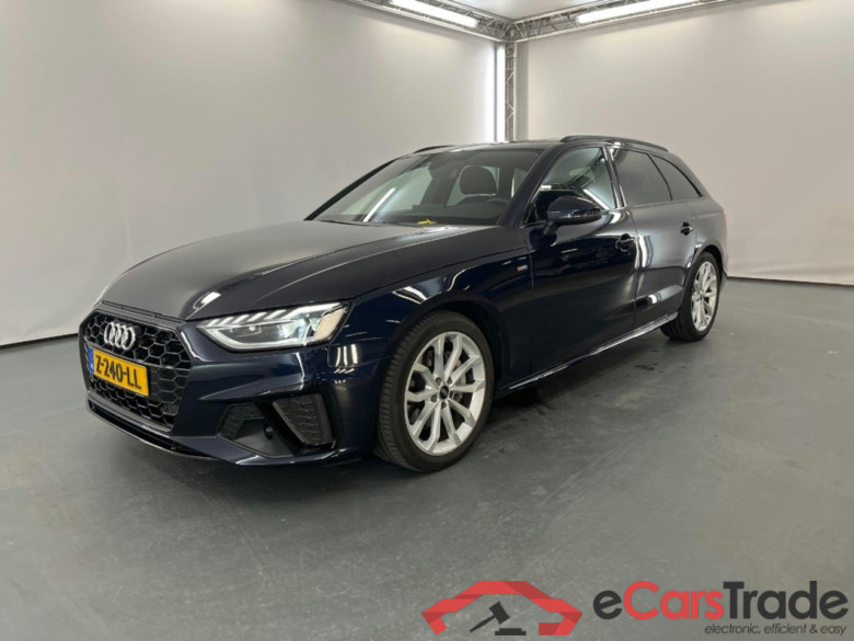 AUDI A4 AVANT 40 TFSI S edition Competition