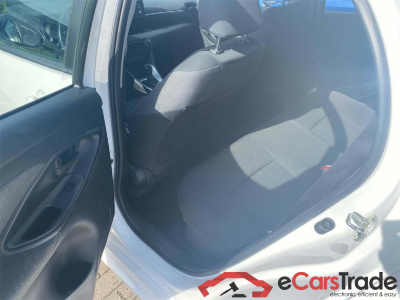 TOYOTA YARIS 1.5 Hybrid Dynamic #5