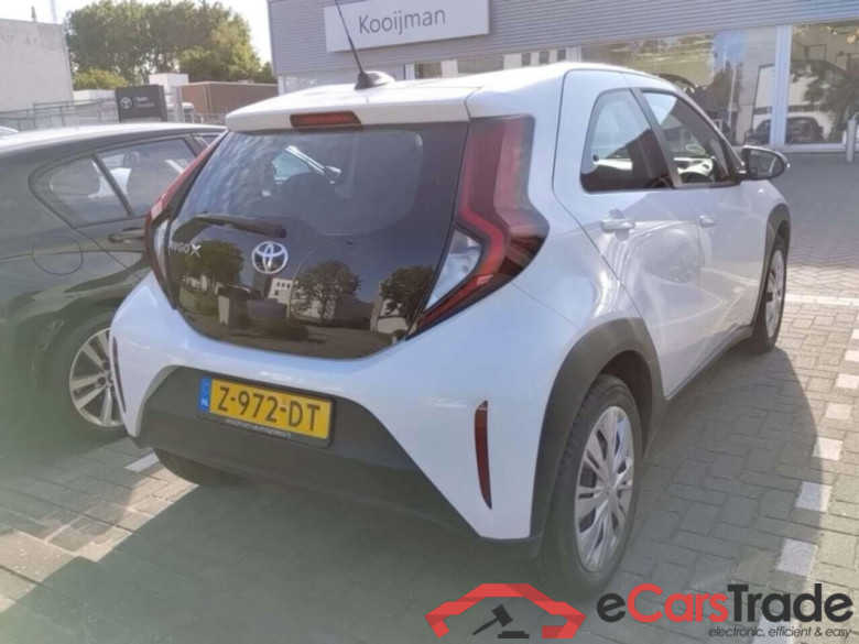 TOYOTA Aygo X 1.0 VVT-i MT Play #4