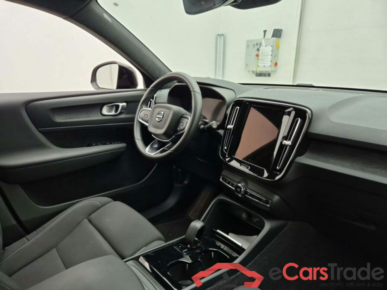 VOLVO XC40 RECHARGE CORE #3