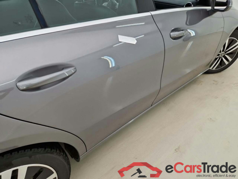 MERCEDES-BENZ CLA SHOOTING BRAKE 2.0 200 D 8G-DCT BUSINESS LINE #4