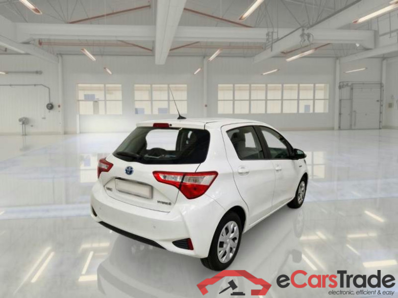 TOYOTA YARIS / 2017 / 5P / BERLINA 1.5 HYBRID BUSINESS #2