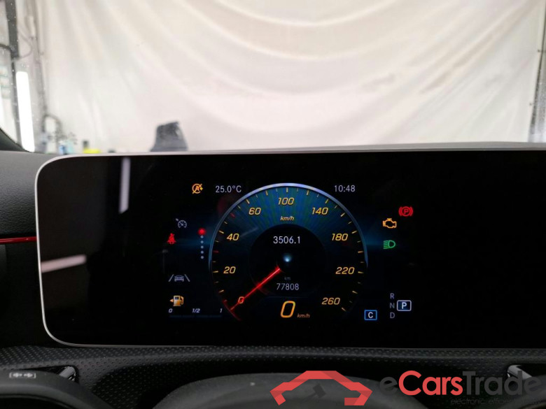 MERCEDES-BENZ Classe A 5p Berline A 180 d AMG Line 7G-DCT #6