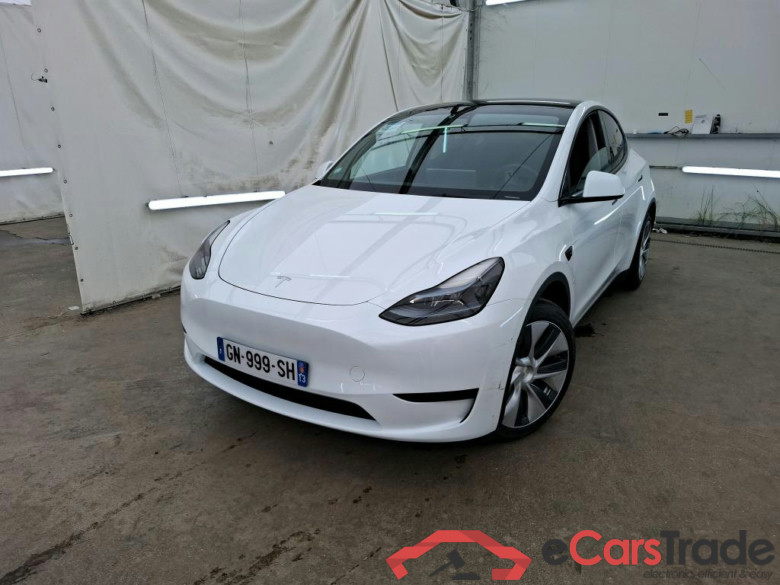 TESLA Model Y / 2021 / 5P / SUV RWD #1
