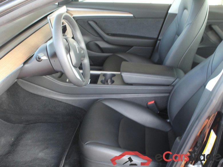 TESLA Model 3 Standard Reichweite Plus Hinterradantrieb 4d 239kW #4