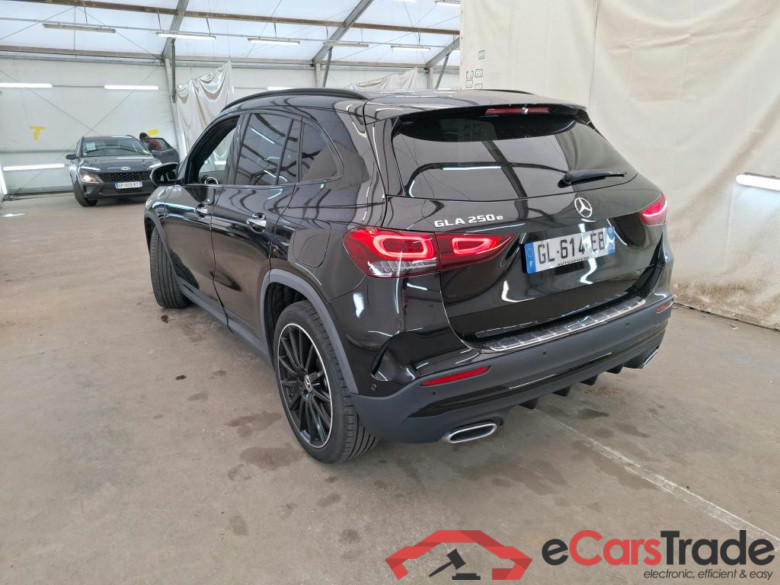 MERCEDES-BENZ GLA / 2020 / 5P / SUV 1.3 GLA 250 e AMG LINE DCT #2