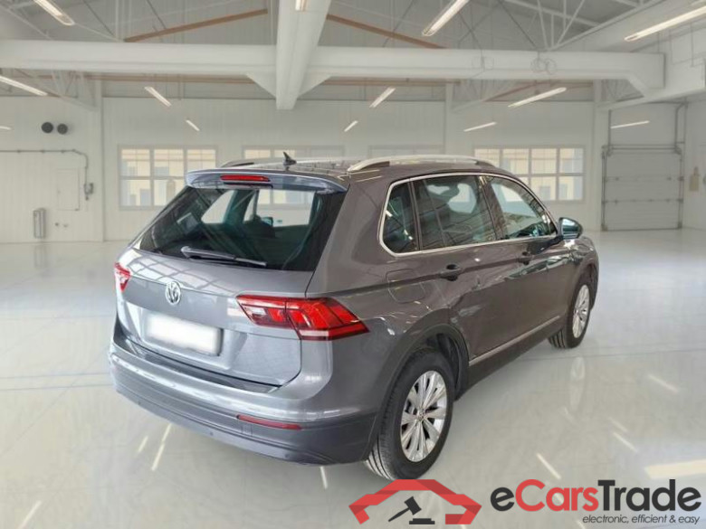 VOLKSWAGEN TIGUAN / 2016 / 5P / SUV 2.0 TDI SCR 110KW BUSINESS BMT #2