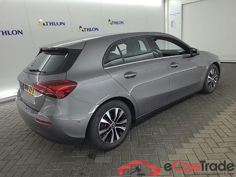 MERCEDES-BENZ A-klasse A 180 Business Solution 5D 100kW #3