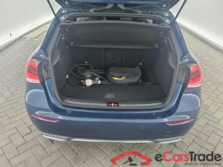 MERCEDES-BENZ A-klasse A 250 e 8G-DCT Bus Sol Luxury Limited 5D 160kW #5