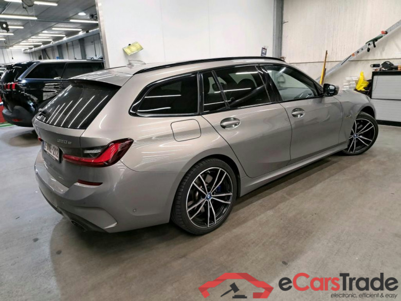 BMW - BMW 3 TOURING 320e 204PK M Sport Pack Business & Travel & Comfort & 19 Inch & LED & Driving Assistant Pack  * HYBRID * #2
