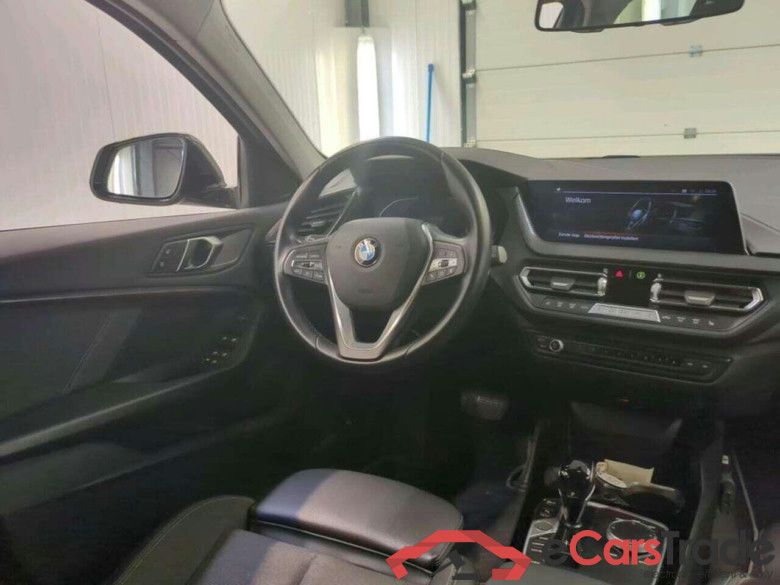 BMW 1-serie 118i Intro Ed. #3
