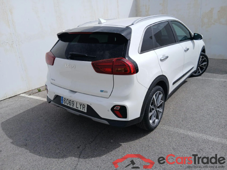 KIA Niro / 2019 / 5P / crossover 1.6 GDi HEV 104kW (141CV) Emotion (AC) #2