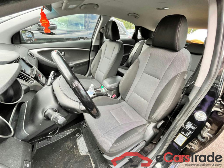 HYUNDAI i30 1.6 T-GDi Sky DCT #6