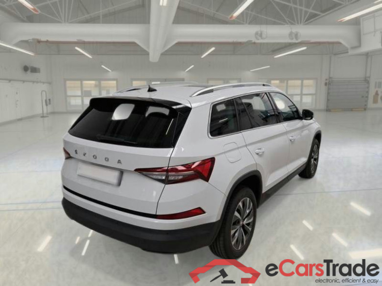 SKODA KODIAQ / 2021 / 5P / SUV 2.0 TDI 110KW STYLE DSG 4WD 5P #2