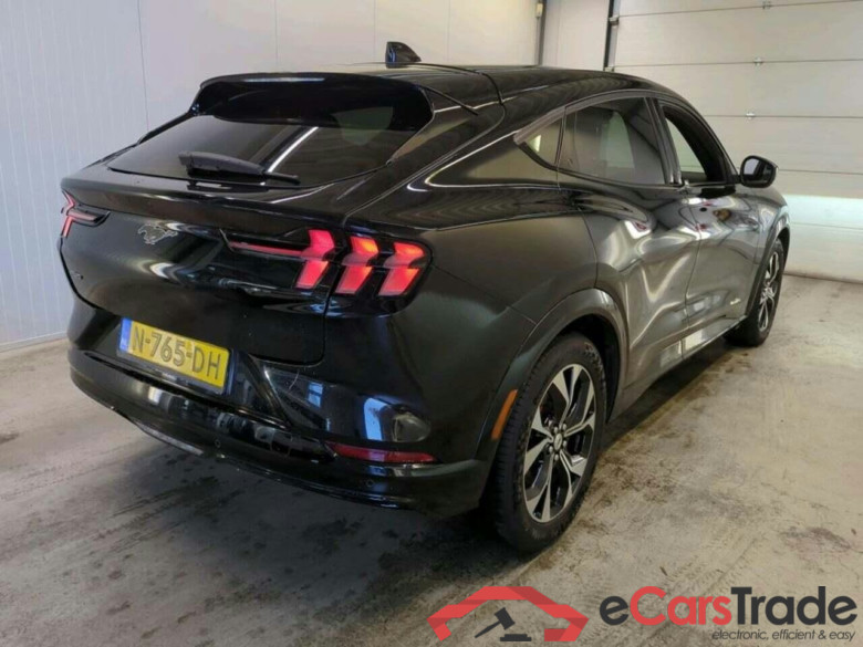 FORD Mustang Mach-E AWD 75 kWh #2