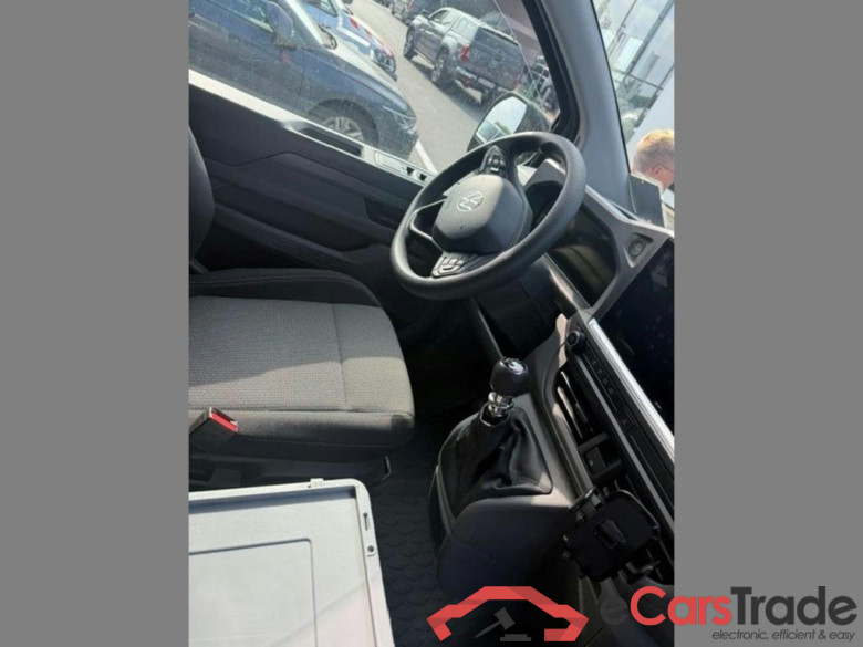 VOLKSWAGEN Transporter T7 28 Fou Swb Dsl Transporter 2.0 TDi SCR #6