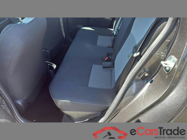TOYOTA Yaris Hybrid (HEV) Yaris Hybrid 1.5i VVT-i Active E-CVT #2