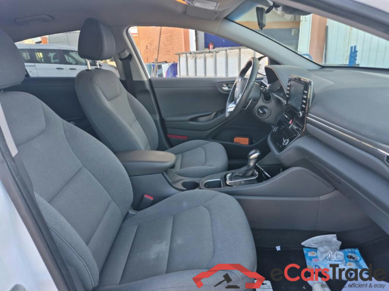 HYUNDAI IONIQ / 2019 / 5P / berlina con portón 1.6 GDI HEV Klass DCT #6