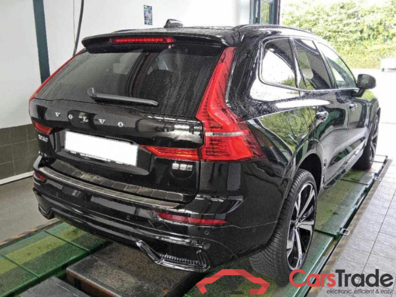 Volvo XC60 (03.2017->) DE - SUV5 B5 (Benzin) AWD EU6d, Ultimate Dark Mild-Hybrid, (Facelift) 2022 - 202 #3