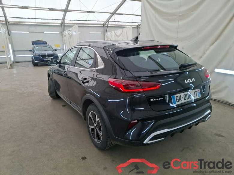 KIA XCeed / 2022 / 5P / Crossover 1.6 GDI PHEV ACTIVE BUS DCT6 #3