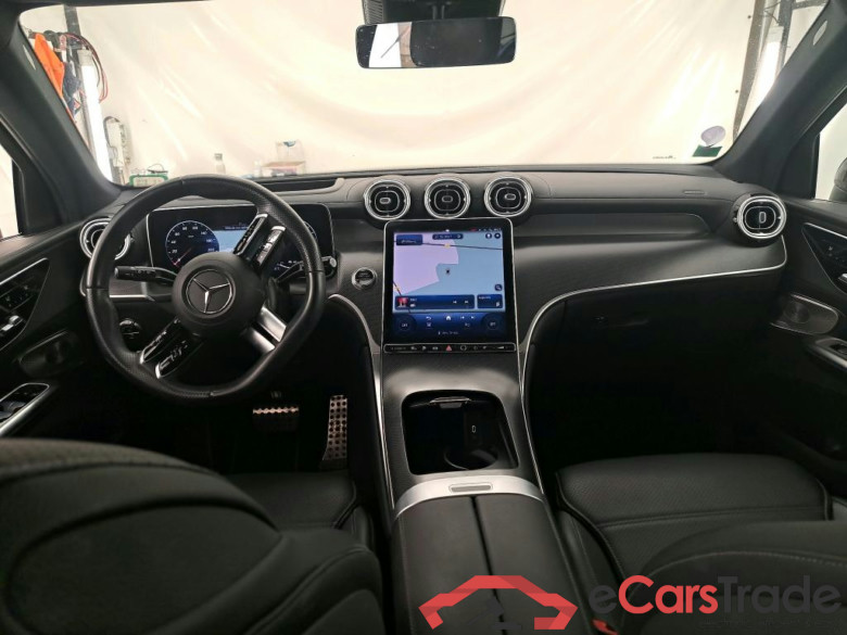 MERCEDES-BENZ GLC / 2022 / 5P / SUV GLC 400 e AMG Line 4MATIC #6